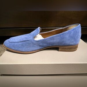 Men’s 7.5 blue suede loafers